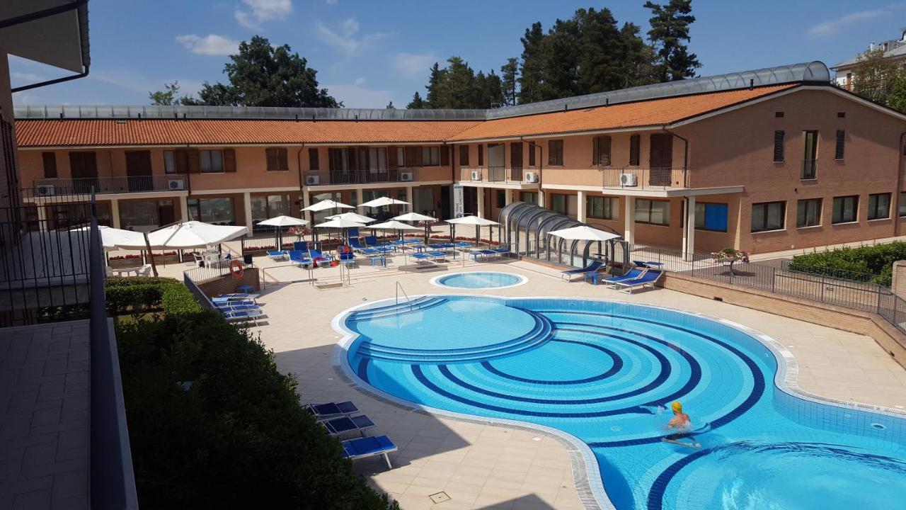 Residence Terme Di San Giacomo Sarnano Εξωτερικό φωτογραφία
